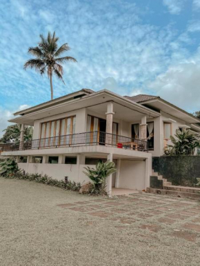 Villa Vidor by Villa Gue Aja